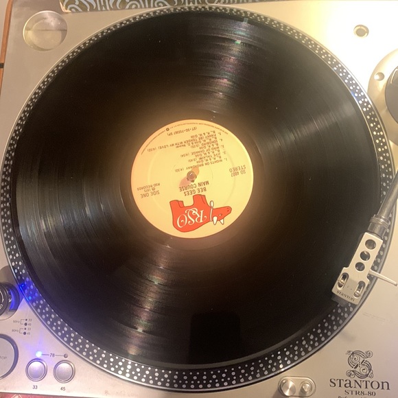 1975 original pressing BEEGEES…excellent near mint condition Main Course - Picture 3 of 7